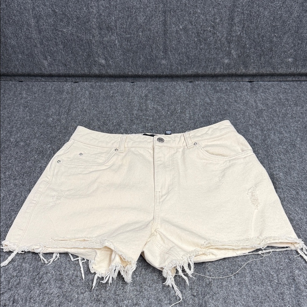 Vero Moda Cream Jean Shorts